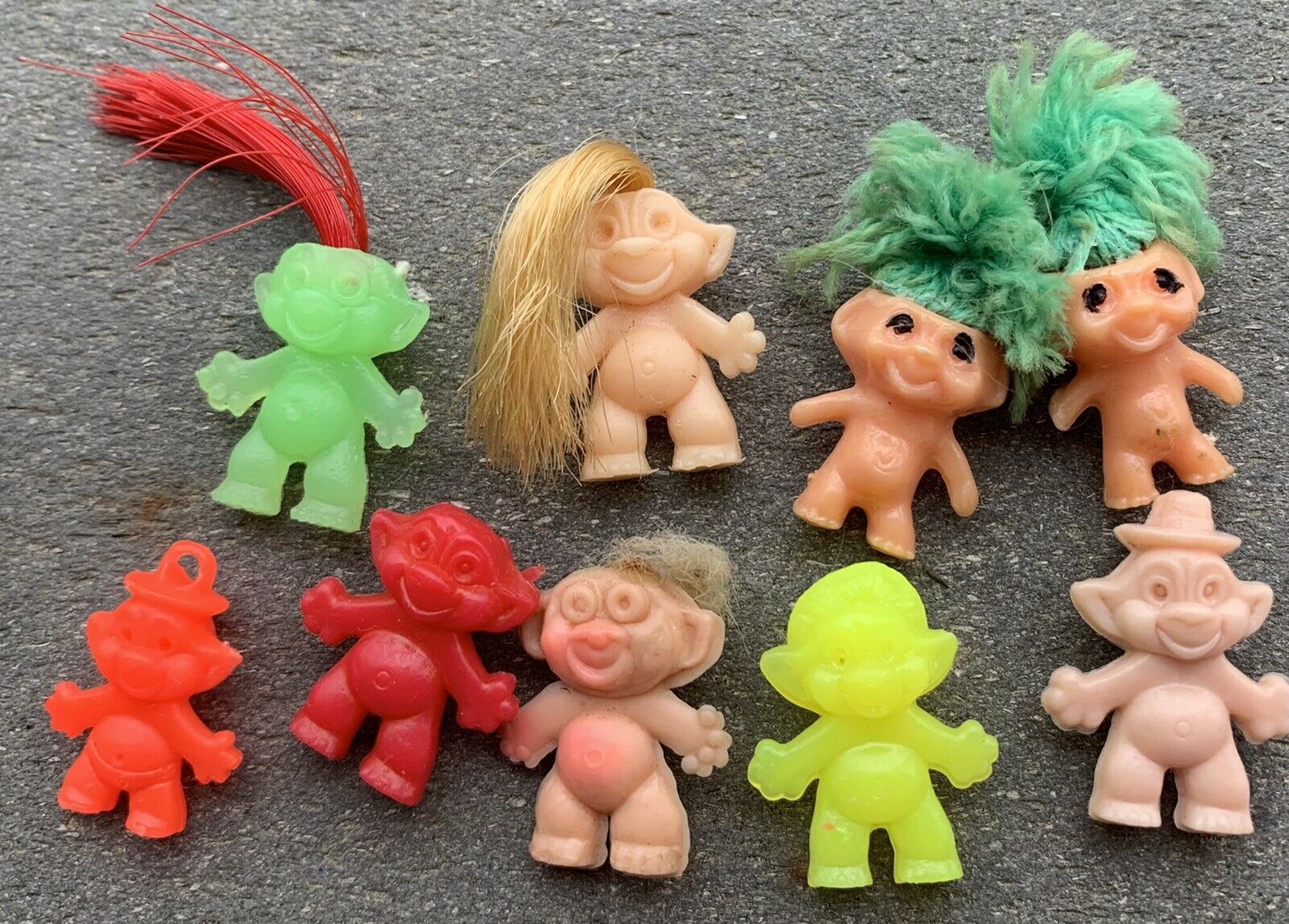 9 Vintage Troll Gumball Machine Toys Charms Mini Figures Miniature Green Red